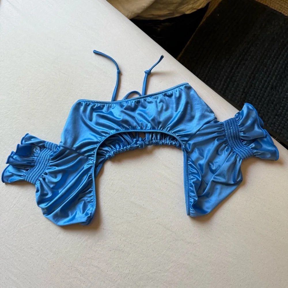 FRANKIE’S BIKINIS x NAOMI OSAKA blue short puff sleeve tie front swim bikini top